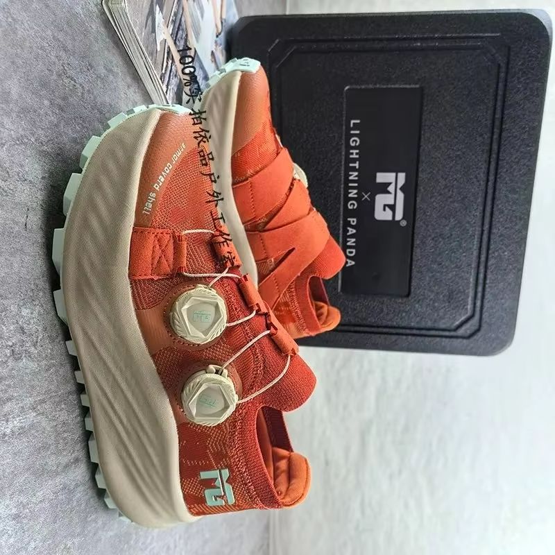 Men Shoes Vs Women - Суперстильные кроссовки для ходьбы и бега